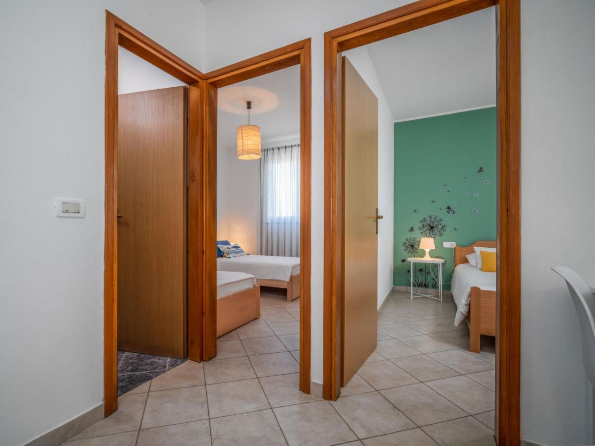 Apartment Fiore-1 By Interhome Gedici Экстерьер фото